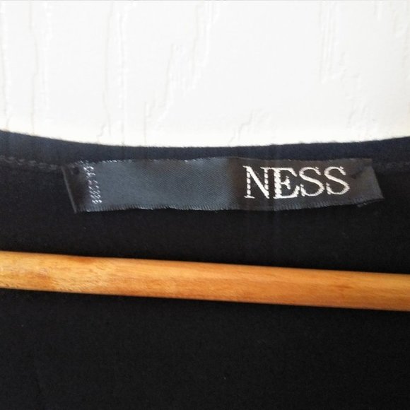 NESS Black and White Scoop Beck Tank Siz S - Picture 3 of 4